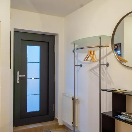 Apartment Zum Sperberring: Tranquil Retreat With Ev Charging *