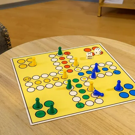 Appartement Zum Sperberring - Parkplatz - Wallbox - Wlan - Netflix&disney - Sehr Ruhig - Perfekt Zum Entspannen & Erholen *