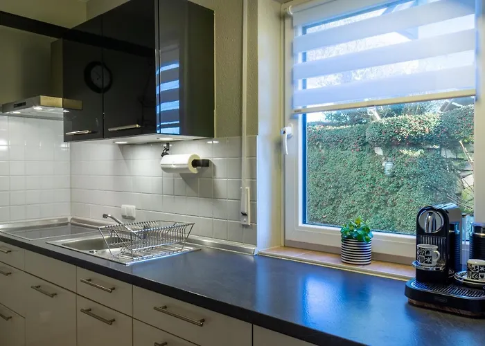 Zum Sperberring - Parkplatz - Wallbox - Wlan - Netflix&disney - Sehr Ruhig - Perfekt Zum Entspannen&erholen Apartment *